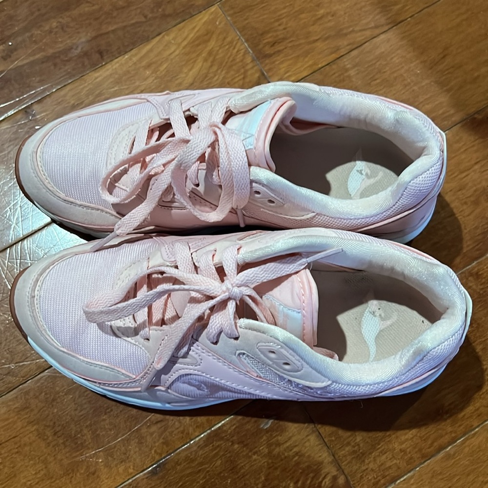 KangaROOS Pink Runaway Tennis Shoes Sneakers - Picture 2 of 6